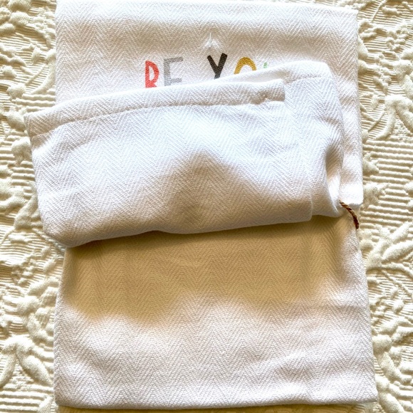 🎉HP!🎉 NWT Tea Towel - Picture 5 of 6